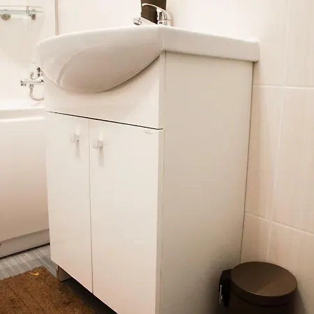 Apartament Centrum Giełdowa Warszawa